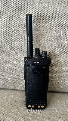 Motorola MOTOTRBO XPR7550 UHF 1000 Channel Digital Portable Radio with Battery