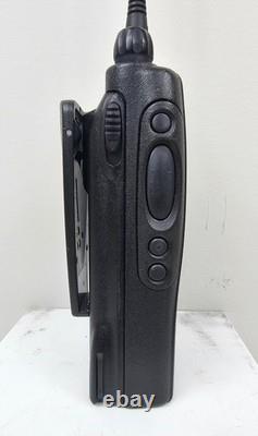 Motorola MTX8250 LS 800 MHz 16 Channel 2 Watt Portable Radio (Complete Kit)