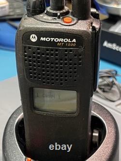 Motorola MT 1500 UHF 450-520 MHz Portable Radio, 48 Channels, H67SDD9PW5BN