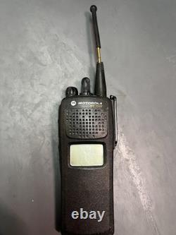 Motorola MT 1500 UHF 450-520 MHz Portable Radio, 48 Channels, H67SDD9PW5BN