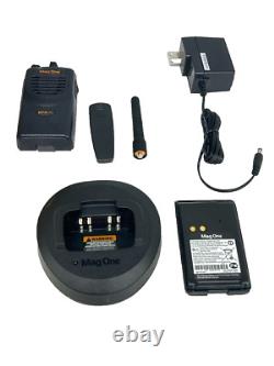 Motorola Mag One BPR40 4 Watt UHF Two Way Radio 450-470 MHz AAH84RCS8AA1AN