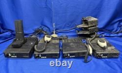 Motorola MaxTrac Two-Way Radio D45MWA5GB7AK 4 with Mics Radios Turn On Read