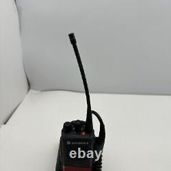 Motorola PR860 35-50 MHz Low Band Two Way Radio w Charger AAH45CEC9AA3AN