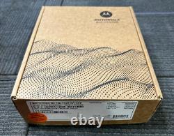 Motorola R2 Analog VHF Two Way Radio (AAH11JDC9JC2AN) MOTOTRBO R2