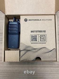 Motorola R2 Mototrbo Portable Two-Way Radio IP55 AAH11YDC9JA2AN UHF 400-480Mhz