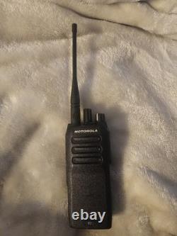 Motorola R2 Portable Two-Way Radio Digital UHF (400-480MHz) AAH11YDC9JA2AN