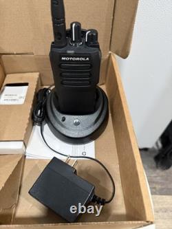 Motorola R2 Portable Two-Way Radio Digital UHF 400-480M (AAH11YDC9JA2AN)