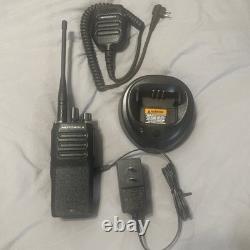 Motorola R2 Portable Two-Way Radio UHF 400-480MHz IP55 AAH11YDC9JA2AN MotoTrbo