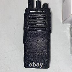 Motorola R2 Portable Two-Way Radio UHF 400-480MHz IP55 AAH11YDC9JA2AN MotoTrbo