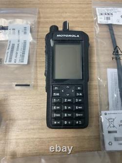 Motorola R7 Two-Way Digital Radio VHF 136-174 Mhz AAH06JDN9RA1AN 5W FKP Mototrbo