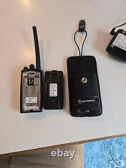 Motorola RDM2020 MURS VHF Business Two Way Radio (With Cradle)