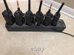 Motorola RDM2070d UHF 2-Channel Handheld Two-Way Radios Black with Charger