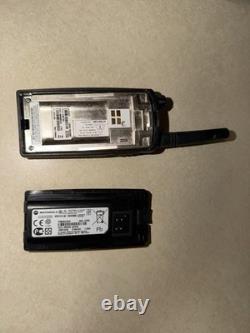 Motorola RDM2070d UHF 2-Channel Handheld Two-Way Radios Black with Charger