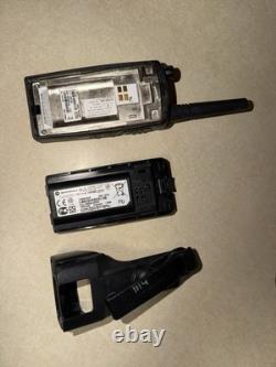 Motorola RDM2070d UHF 2-Channel Handheld Two-Way Radios Black with Charger