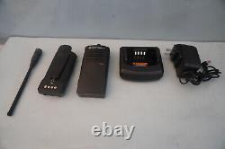 Motorola RDU4100 Two Way Radio 10 CH WithCharging Dock RDU4100BKN9BA TESTED WORKS