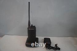 Motorola RDU4100 Two Way Radio 10 CH WithCharging Dock RDU4100BKN9BA TESTED WORKS