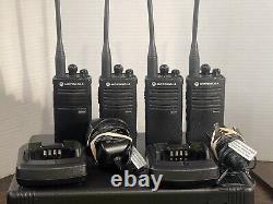 Motorola RDU4100 Two Way Radios Lot Of 4 Two Chargers And Case Foam Inserts