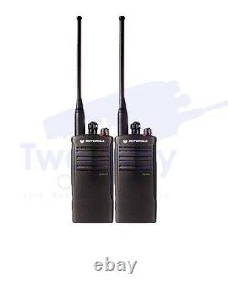 Motorola RDU4100 UHF Two-Way Radio Walkie Talkies with Speaker Mics 2-PACK