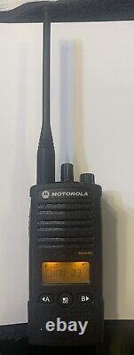 Motorola RDU4160D 16-Ch Two-Way Radio RU4160BKN9BA with Battery