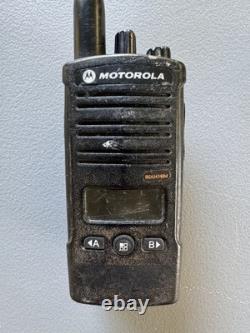 Motorola RDU4160D 16-Channel Two-Way Radio Black + 2 -6 Bank Chargers