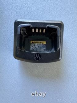 Motorola RDU4160D 16-Channel Two-Way Radio Black + 2 -6 Bank Chargers