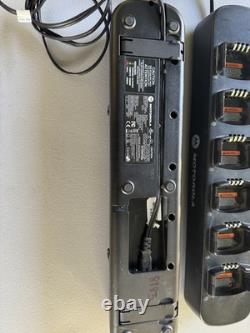 Motorola RDU4160D 16-Channel Two-Way Radio Black + 2 -6 Bank Chargers