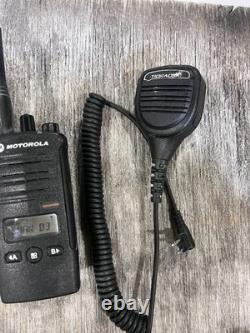 Motorola RDU4160D 16-Channel Two-Way Radio With Charger And Mic Accessory
