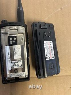 Motorola RDU4160D UHF Business Two-Way Radio with Battery, Antenna NO CHARGER