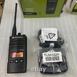 Motorola RDU4163D Two-Way Radio for Business 16-Channel UHF See Condition