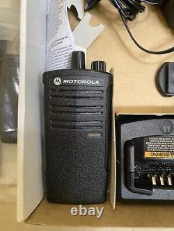 Motorola RDV5100 10-Channel VHF Two-Way Radio Black