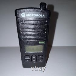 Motorola RDX RDU4160d UHF 16-Channel 4W Digital Two-Way Radio VOX Open Box/Works