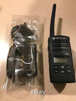 Motorola RDX Series RDM2070d Walmart MURS 7 Channel VHF Two Way Business Radio