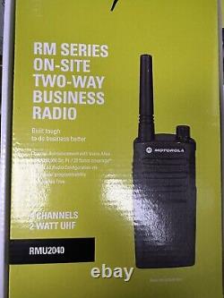 Motorola RMU2040 Two Way Radio