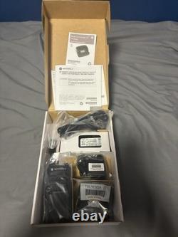 Motorola RMU2040 UHF Business Two-Way Radio Handheld 4 Channel 2W