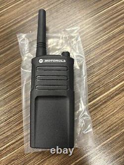 Motorola RMU2080 8-Channel Two-Way Radio Walkie Talkie