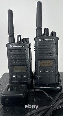 Motorola RMU2080d UHF Two Way Radio Set with Display & Full features 1 Charger