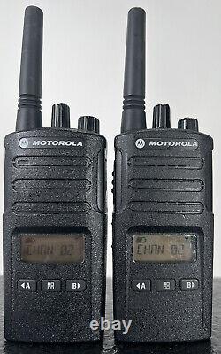 Motorola RMU2080d UHF Two Way Radio Set with Display & Full features 1 Charger