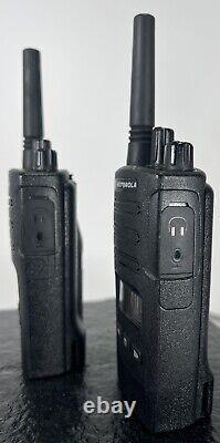 Motorola RMU2080d UHF Two Way Radio Set with Display & Full features 1 Charger