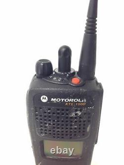 Motorola Radio XTS 1500 H66ucd9pw5bn Two Way Radio withAntenna/Battery WORKING