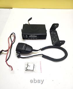 Motorola Radius CM300 146-174 MHz 25w VHF Two Way Radio W Mic AAM50KNF9AA1AN