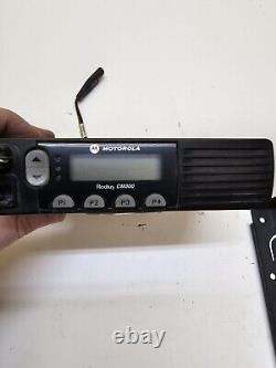 Motorola Radius CM300 146-174 MHz 25w VHF Two Way Radio W Mic AAM50KNF9AA1AN