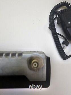Motorola Radius CM300 438-470 MHz UHF 40 W Two Way Radio AAM50RPF9AA1AN