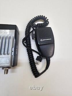 Motorola Radius CM300 438-470 MHz UHF 40 W Two Way Radio AAM50RPF9AA1AN