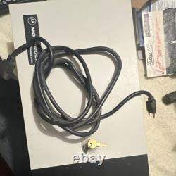 Motorola Radius R100 Two-Way Radio Base Station Unit Repeater (RT) Station