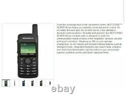 Motorola SL4000 Compact DMR Digital UHF Two Way Radio Walkie Talkie