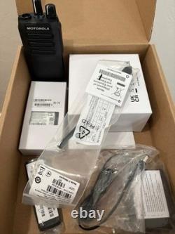 Motorola Solutions MOTOTRBO R2 UHF Digital Two-Way Radio