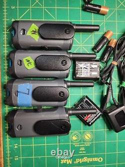 Motorola Solutions, Portable FRS, T200, Talkabout, Two-Way Radios x2 for 120
