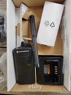 Motorola Solutions RDV5100 VHF Two-way Radio 5 watts 10 channels Pre Owned