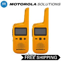 Motorola Solutions T380 Two-Way Radio Walkie Talkie 25mile range + charging dock