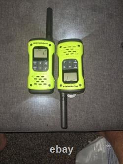 Motorola Solutions T600 35 Miles Waterproof Two-way Radio Green, 2-pack